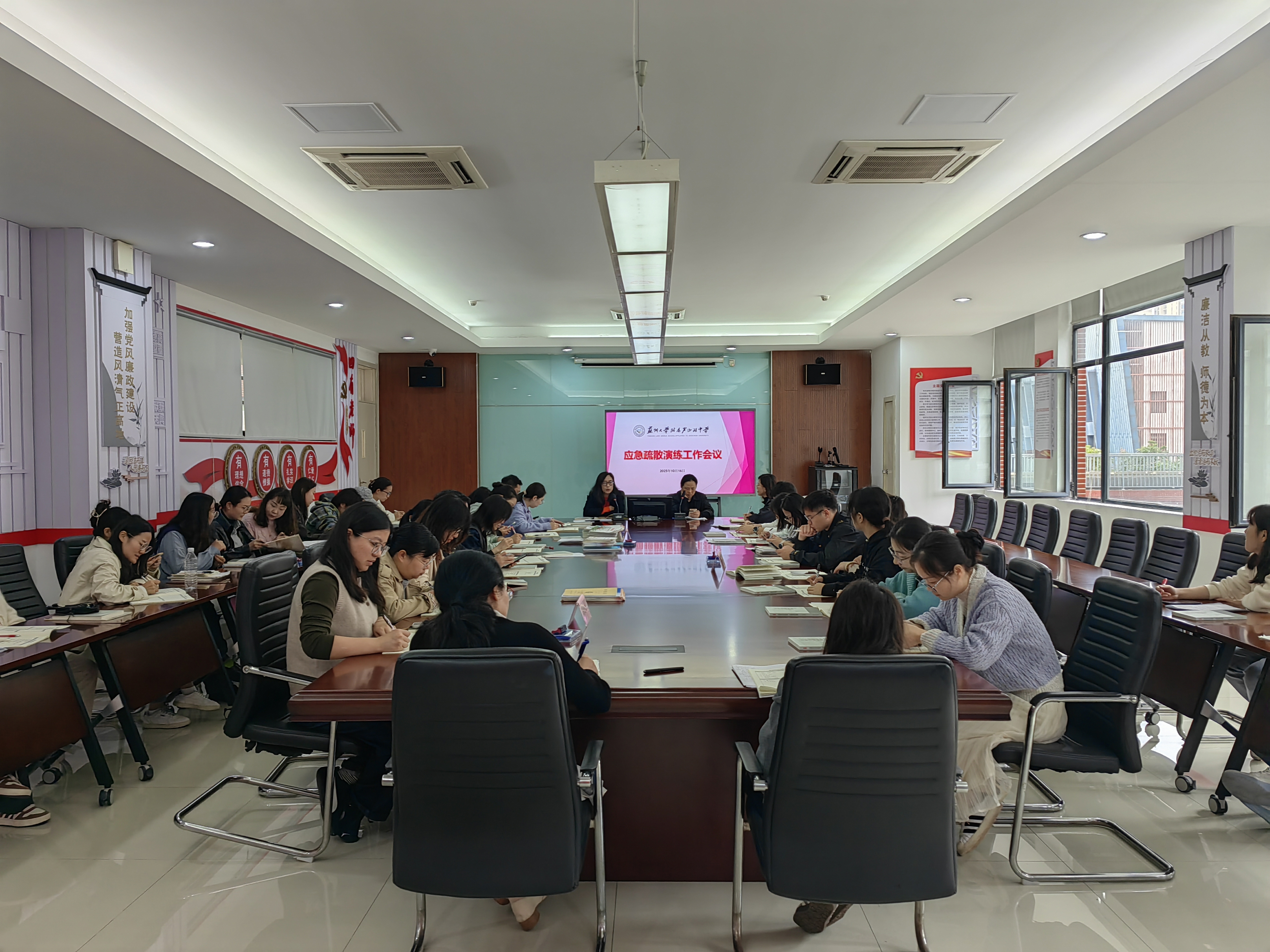 c11e67654d5838f7ad8181d9babbb0dc