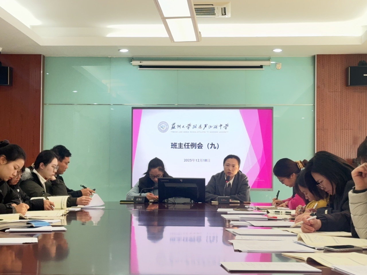 738ed2b048e9bd42fb4f8c9cc57d78c6