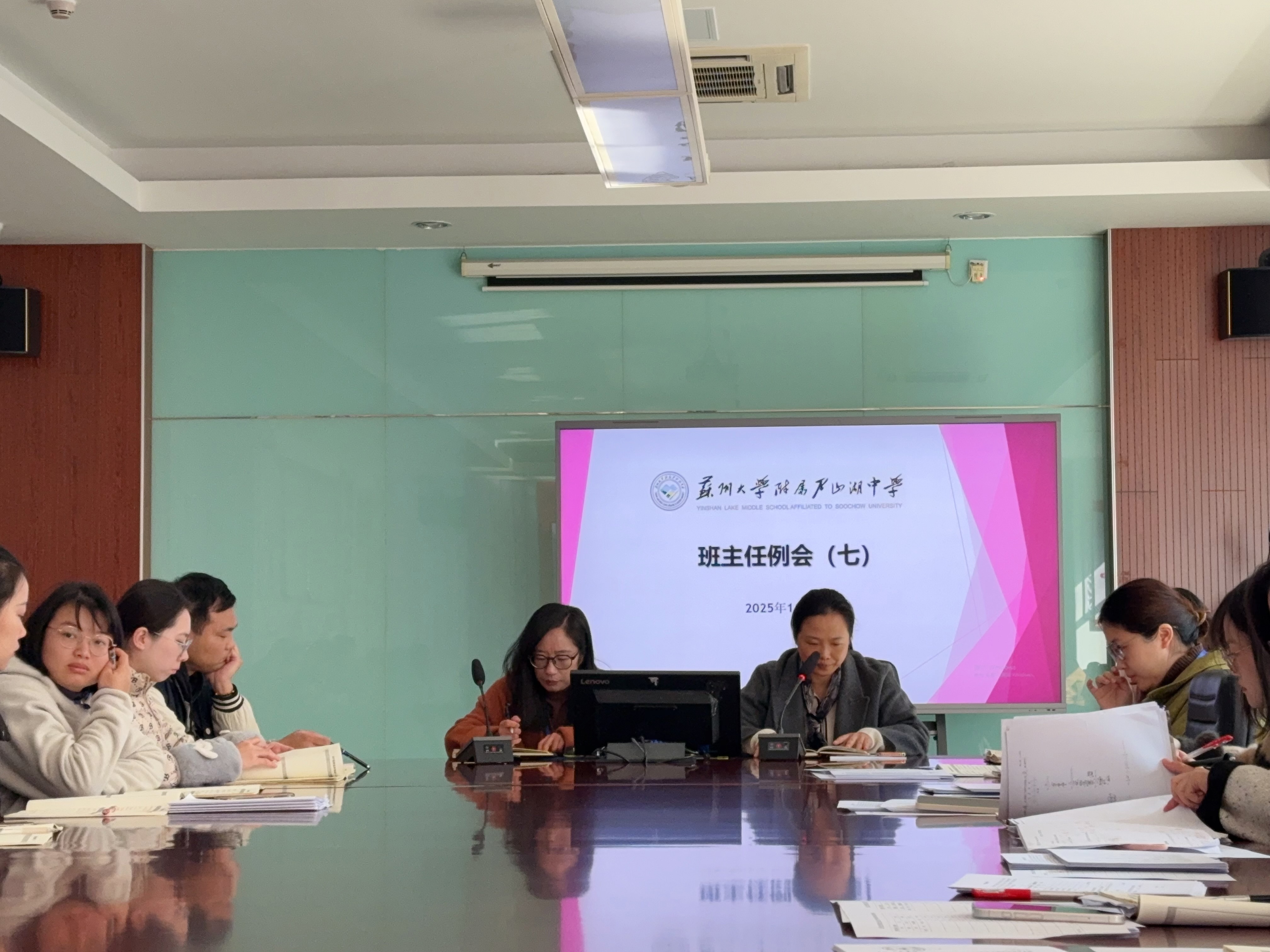 279afe23877049e6be9f397570beaf82